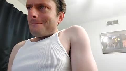 Snapshot of undress_me_ chatting on 12/31/24, 11:20 undress me online show from 12/31/24, 11:20