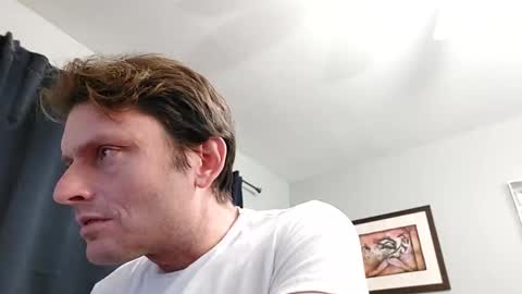 Snapshot of undress_me_ chatting on 01/05/25, 02:27 undress me online show from 01/05/25, 02:27