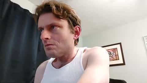 Snapshot of undress_me_ chatting on 02/13/25, 11:15 undress me online show from 02/13/25, 11:15