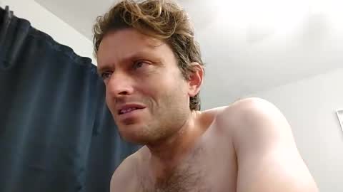 Snapshot of undress_me_ chatting on 10/16/25, 02:12 undress me online show from 10/16/25, 02:12