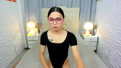 Snapshot of unforgetableasiancock chatting on 01/11/25, 12:44 unforgetableasiancock online show from 01/11/25, 12:44
