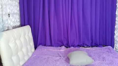 Rhian online show from 06/18/26, 09:14