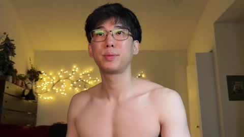 Snapshot of unhingedwang chatting on 09/08/25, 11:48 wang online show from 09/08/25, 11:48