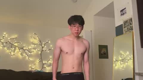 Snapshot of unhingedwang chatting on 09/27/25, 12:15 wang online show from 09/27/25, 12:15