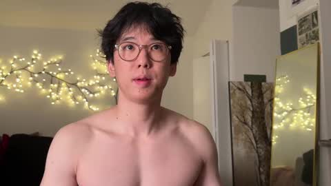 Snapshot of unhingedwang chatting on 11/02/25, 12:02 wang online show from 11/02/25, 12:02