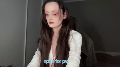 Snapshot of unhollymeow chatting on 09/30/25, 07:41 Irene online show from 09/30/25, 07:41