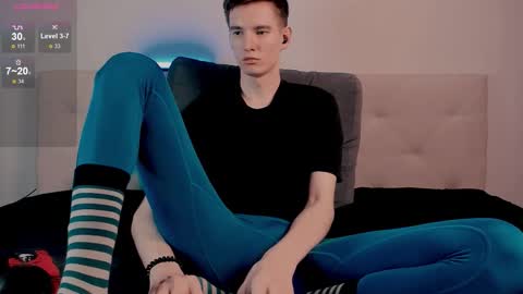 Snapshot of unholyhalo chatting on 11/09/25, 02:59 Kyle online show from 11/09/25, 02:59