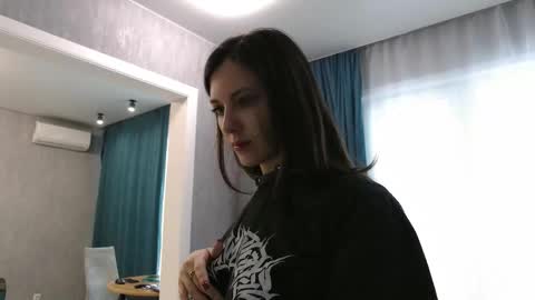 Snapshot of uninvited_raccoon chatting on 02/09/26, 03:32 uninvited_raccoon online show from 02/09/26, 03:32