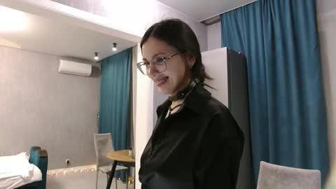 Snapshot of uninvited_raccoon chatting on 02/11/26, 09:09 uninvited_raccoon online show from 02/11/26, 09:09