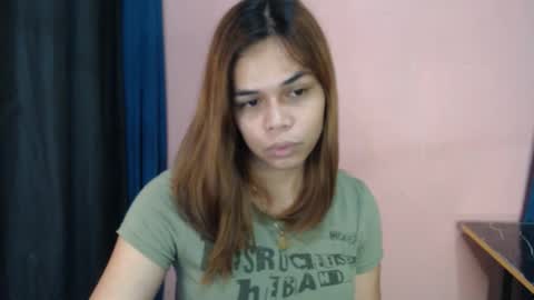 Snapshot of unknown_trans18 chatting on 11/28/25, 11:51 unknown_trans18 online show from 11/28/25, 11:51