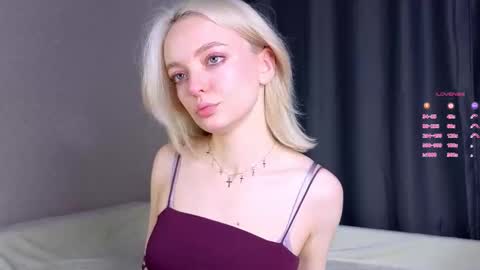 ShizukaShizuSHIZ online show from 10/10/25, 03:16