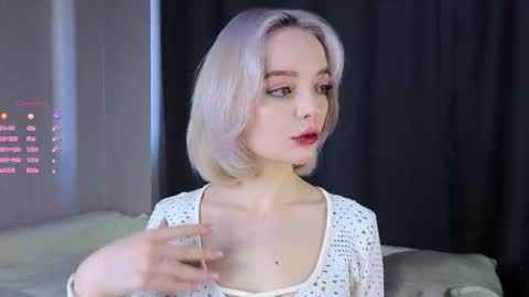 ShizukaShizuSHIZ online show from 10/19/25, 03:07