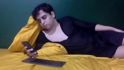 Snapshot of unlimitedfantasy chatting on 10/19/25, 06:58 Thiago online show from 10/19/25, 06:58