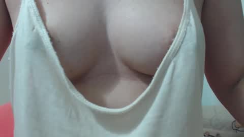 Snapshot of unpenetrated chatting on 01/20/25, 04:43 unny online show from 01/20/25, 04:43