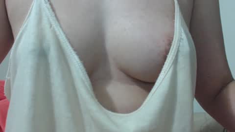 Snapshot of unpenetrated chatting on 02/02/25, 01:19 unny online show from 02/02/25, 01:19