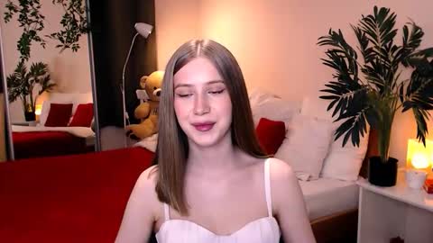 Snapshot of unreal_lady chatting on 06/06/26, 10:03 unreal_lady online show from 06/06/26, 10:03