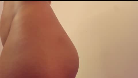 new INSTA   online show from 12/30/24, 03:25