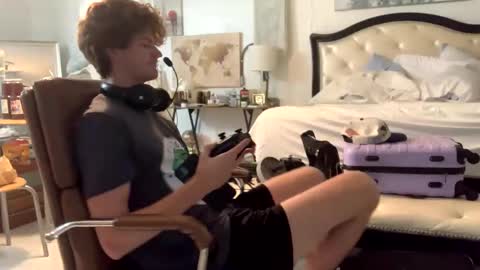 Stepbro online show from 02/03/25, 09:29