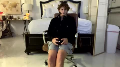 Stepbro online show from 02/09/25, 12:39