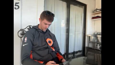 Stepbro online show from 03/03/25, 02:15