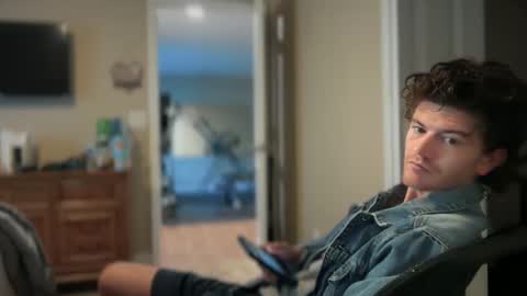 Stepbro online show from 09/21/25, 11:34