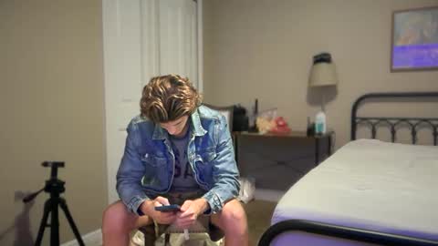 Stepbro online show from 10/04/25, 04:54