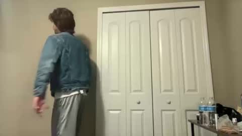 Stepbro online show from 10/15/25, 05:18