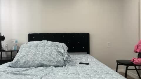 Stepbro online show from 11/24/25, 11:54