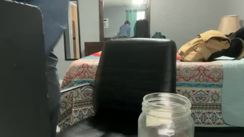 Stepbro online show from 12/04/25, 01:53