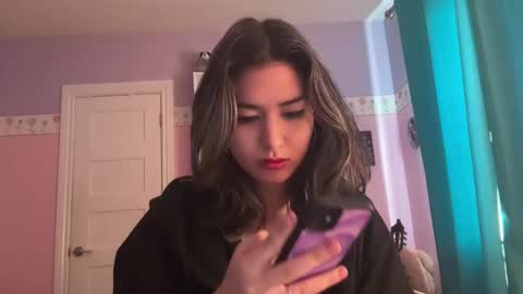 Snapshot of upaydahlia chatting on 03/11/25, 09:26 findom goddess dahlia  online show from 03/11/25, 09:26