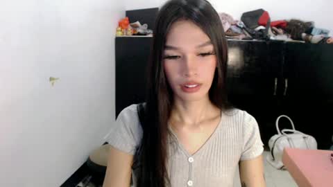 ur_asianbabexxx online show from 05/06/26, 10:20