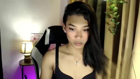 ur_dazzlingmorenaxx online show from 10/03/25, 04:31