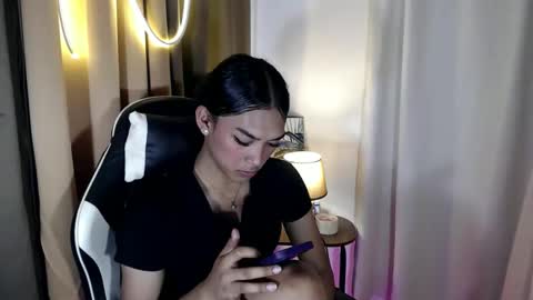 Snapshot of ur_dazzlingmorenaxx chatting on 11/04/25, 03:27 ur_dazzlingmorenaxx online show from 11/04/25, 03:27