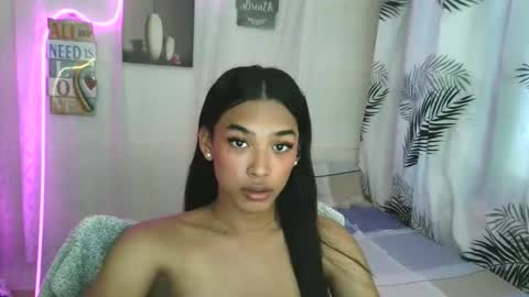 ur_dazzlingmorenaxx online show from 05/12/26, 03:03