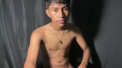 Snapshot of ur_fuckerbttm chatting on 09/28/25, 04:12 ur_fuckerbttm online show from 09/28/25, 04:12