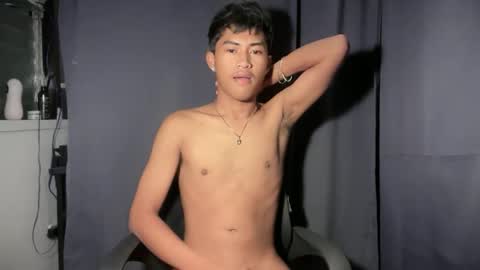 Snapshot of ur_fuckerbttm chatting on 10/01/25, 11:33 ur_fuckerbttm online show from 10/01/25, 11:33