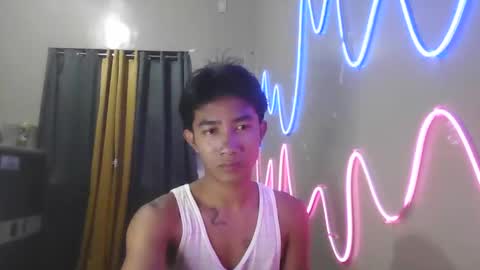 Snapshot of ur_hottestjonny chatting on 04/13/26, 10:43 jonny online show from 04/13/26, 10:43