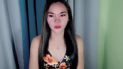 QUEENSY online show from 01/21/25, 04:32