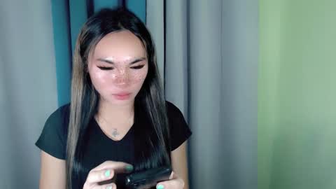 QUEENSY online show from 01/24/25, 04:59