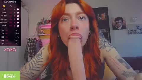 Snapshot of ur_olivia chatting on 09/25/25, 09:13 Olivia Kaufman online show from 09/25/25, 09:13