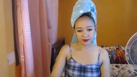 Snapshot of ur_petitejaya chatting on 05/03/26, 01:06 ur_petitejaya online show from 05/03/26, 01:06