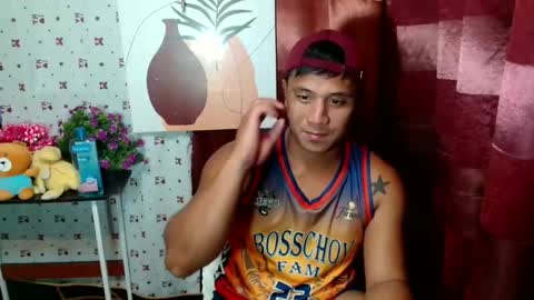 Snapshot of ur_pinoydave chatting on 01/14/25, 12:14 Dave online show from 01/14/25, 12:14