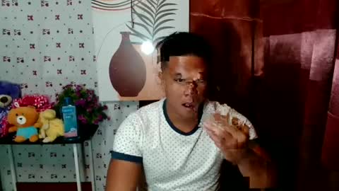 Snapshot of ur_pinoydave chatting on 01/17/25, 01:35 Dave online show from 01/17/25, 01:35