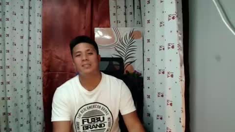 Snapshot of ur_pinoydave chatting on 02/09/25, 12:06 Dave online show from 02/09/25, 12:06