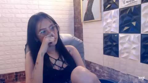 Snapshot of ur_prescious_xxx chatting on 09/24/25, 05:49 Ur Lovely Pricious online show from 09/24/25, 05:49