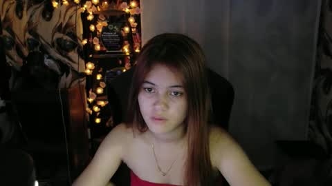 Snapshot of ur_prettyangel chatting on 05/27/26, 12:40 ur_prettyangel online show from 05/27/26, 12:40