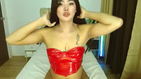 Snapshot of ur_sassygirl chatting on 10/27/25, 02:59 Kath online show from 10/27/25, 02:59