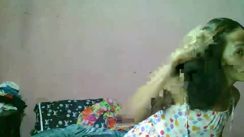 Snapshot of ur_sexybabe_ehra chatting on 02/18/26, 07:04 ur_sexybabe_ehra online show from 02/18/26, 07:04