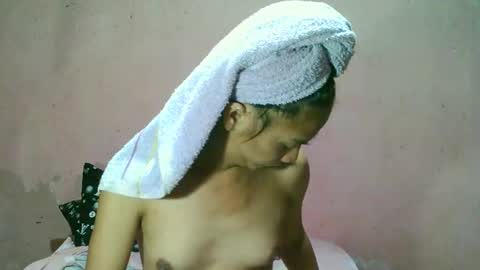 Snapshot of ur_sexybabe_ehra chatting on 05/27/26, 12:46 ur_sexybabe_ehra online show from 05/27/26, 12:46