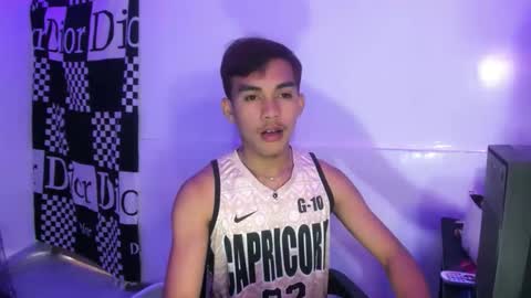 ur_shan21 online show from 05/25/26, 04:40